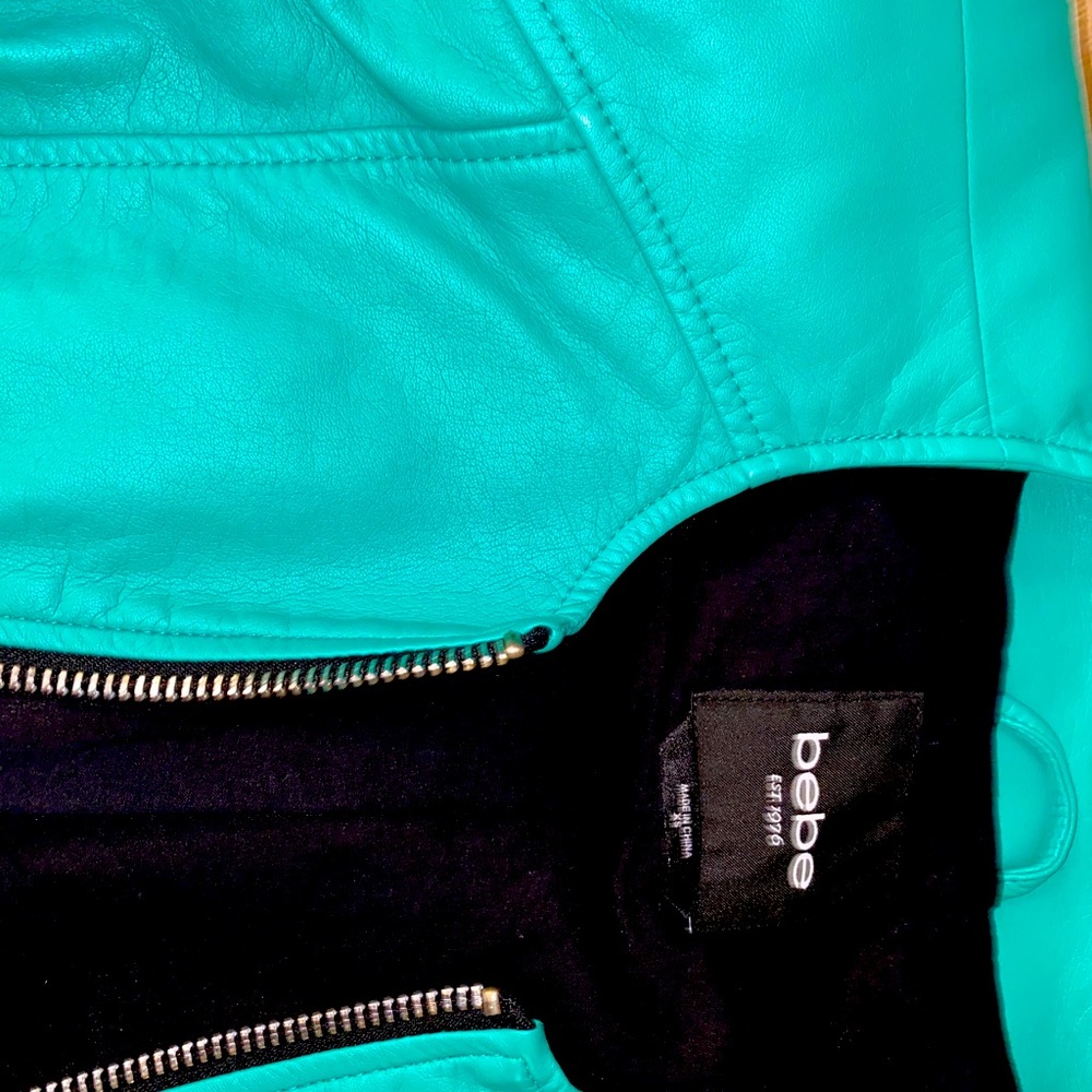 Short Green Jacket - image 4